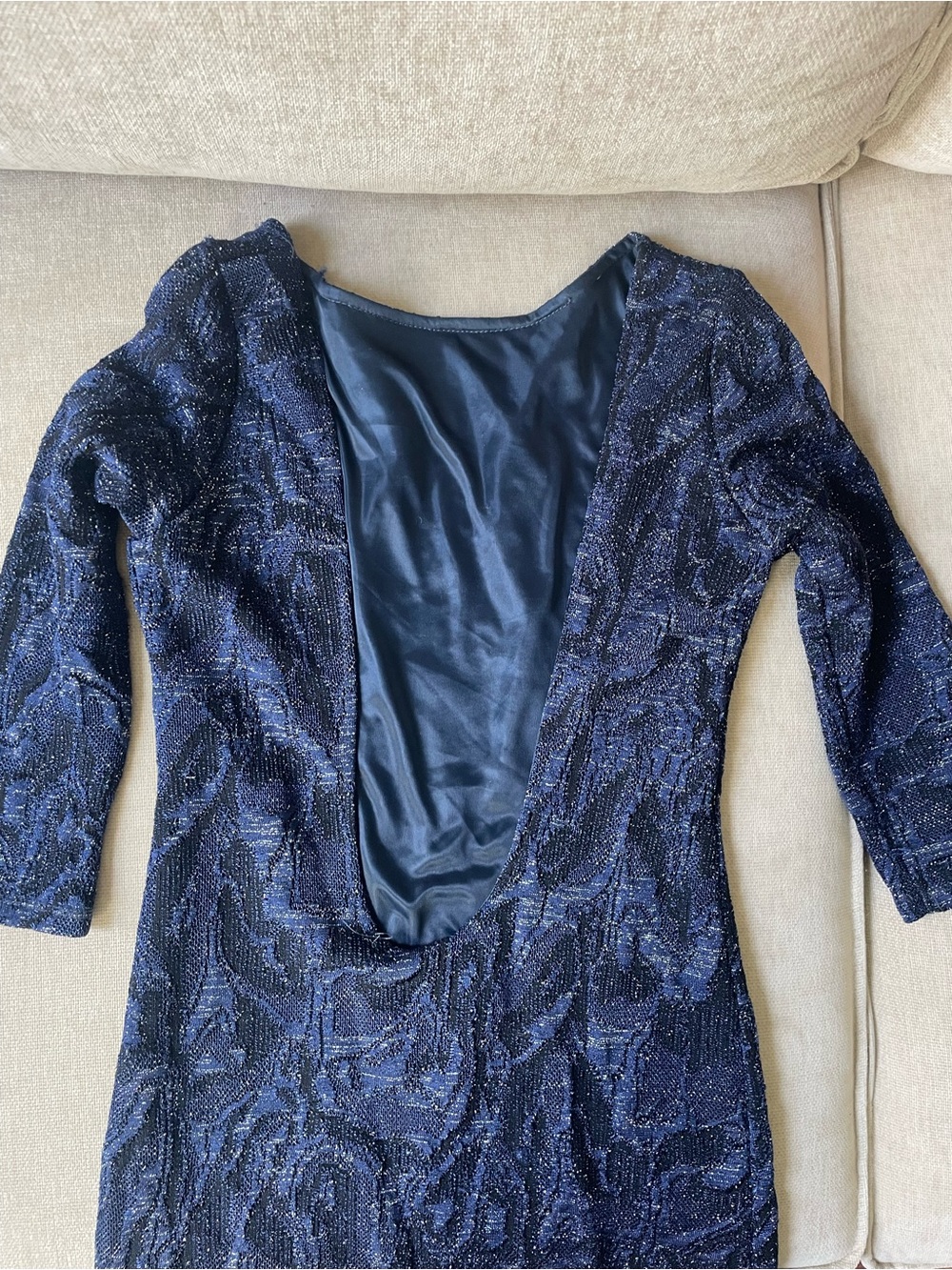 Low back body con Zara mini dress - Picture 2 of 3